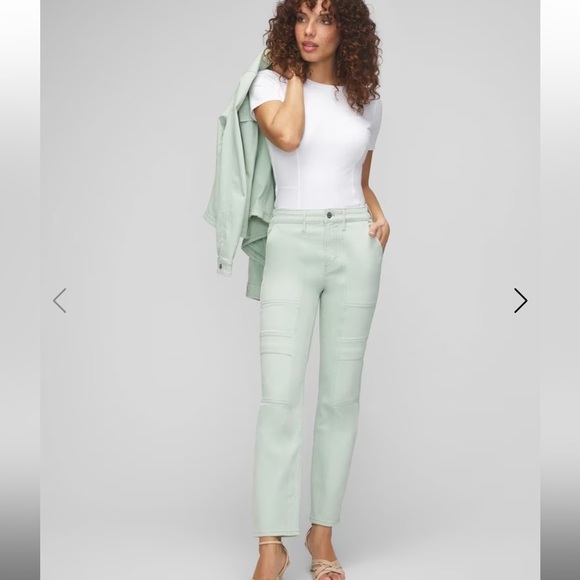 White House Black Market Denim - WHBM NWT High-Rise Cargo Straight Jeans in Sage Mint. Size 0. 🤗